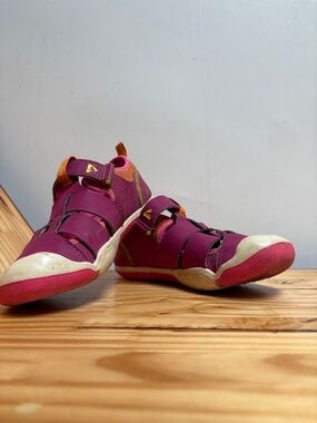 PLAE sandals- Pink!